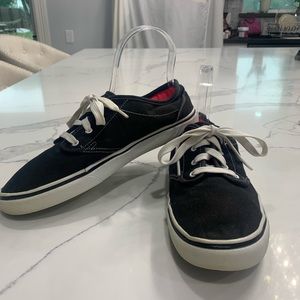 Faded Glory‎ Girls Black With Hot Pink Lace Up Sneakers. Size 20 Girls